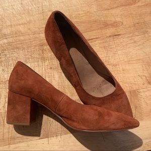 Madewell brick suede pumps